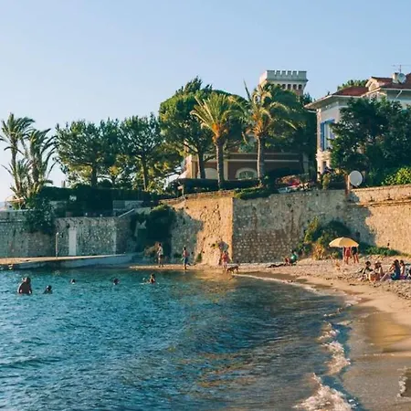 Apartmán Functional Near The Center Of Antibes